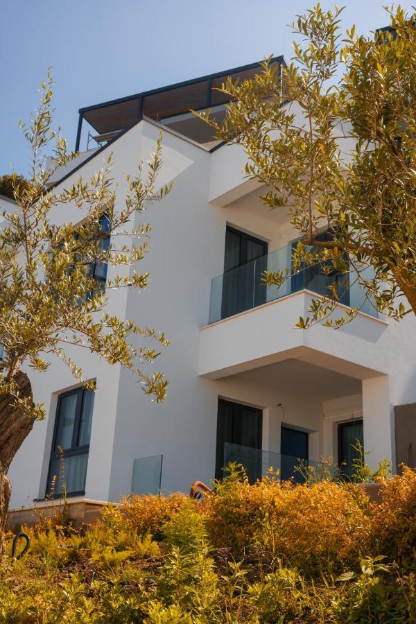 Azar Luxury Suites Vlorë Eksteriør billede