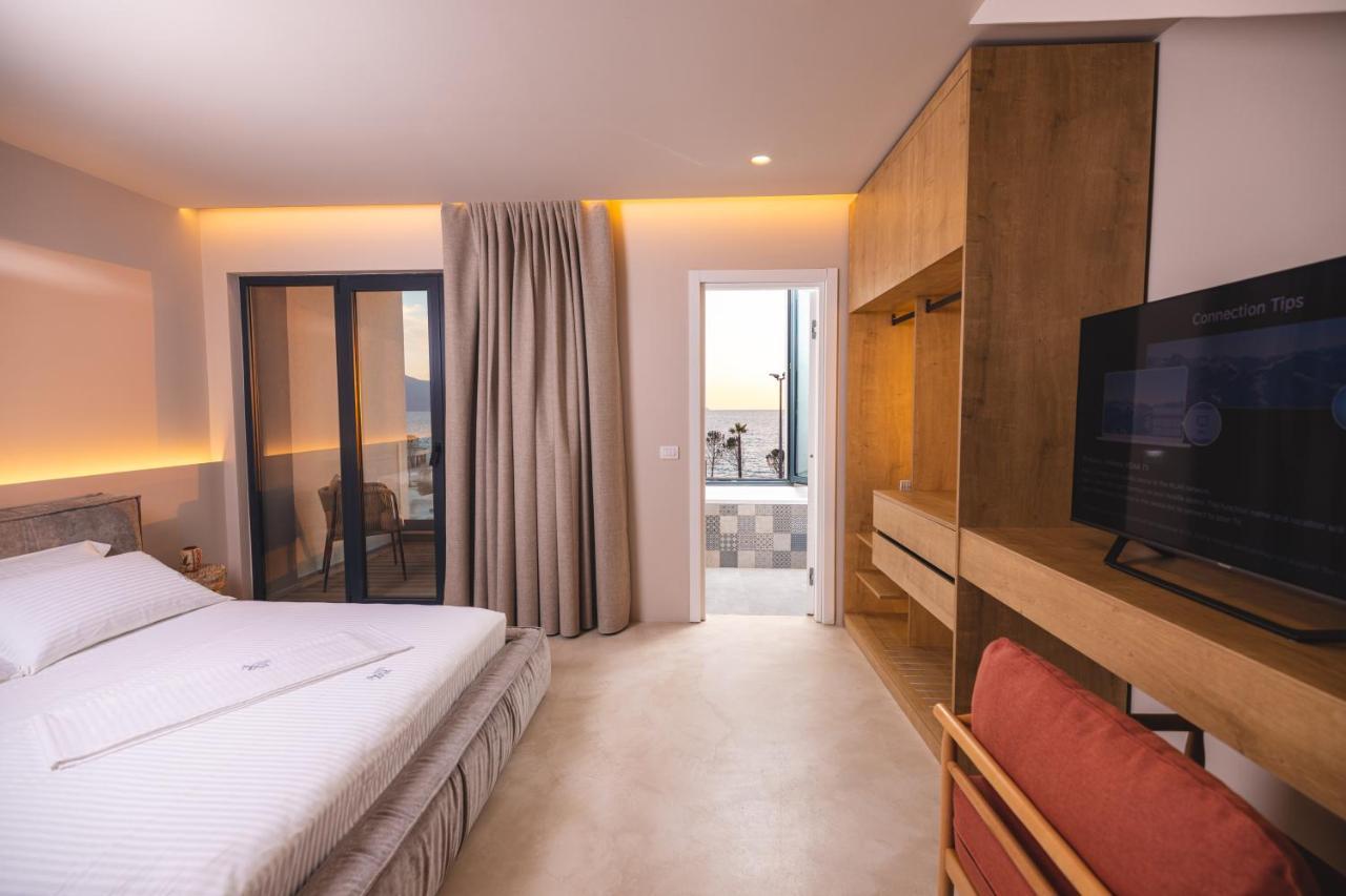 Azar Luxury Suites Vlorë Eksteriør billede