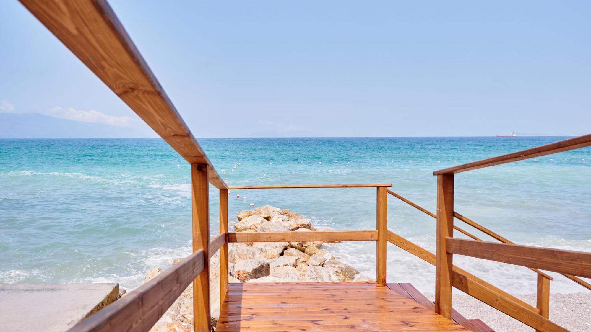 Azar Luxury Suites Vlorë Eksteriør billede