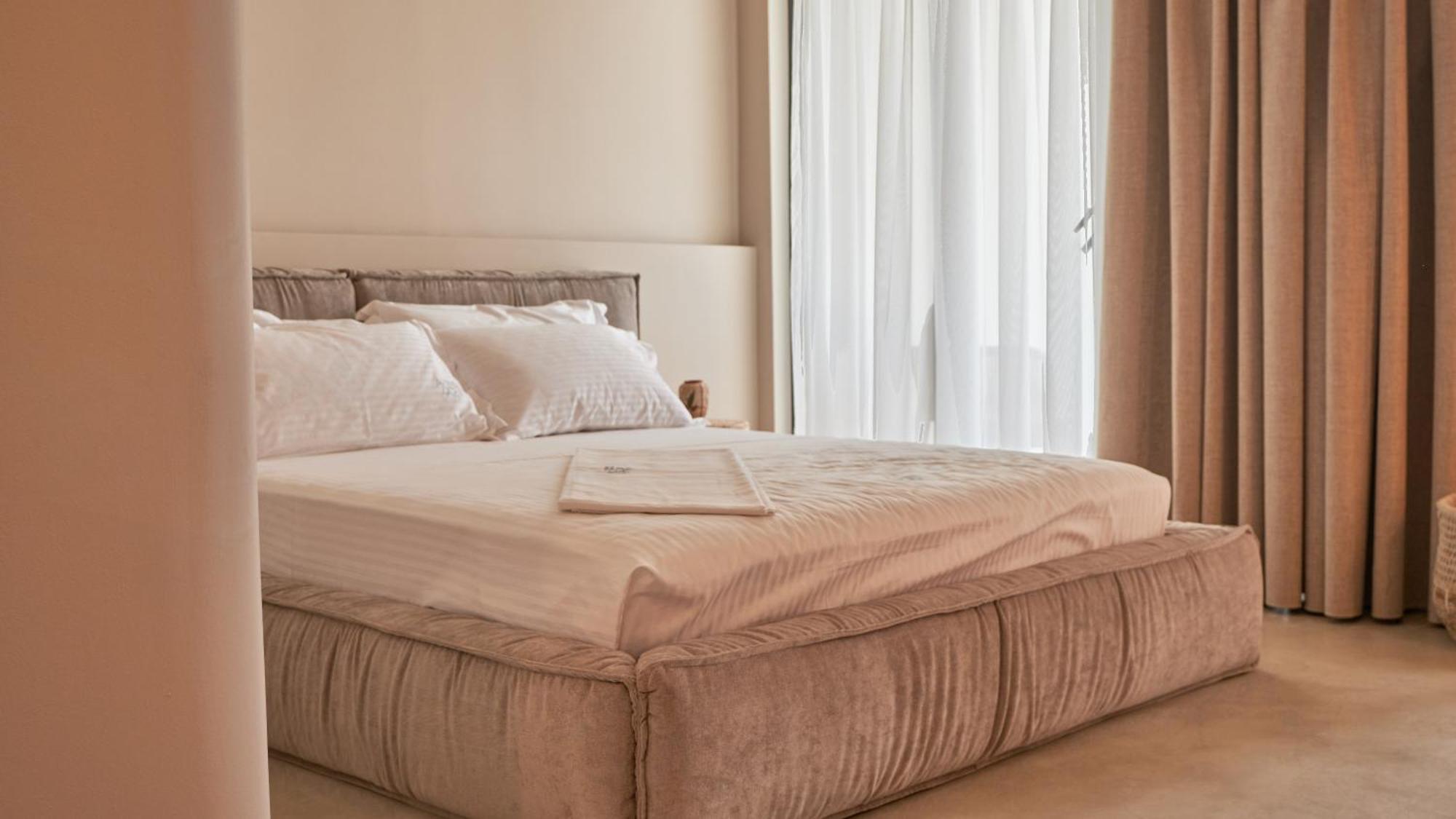 Azar Luxury Suites Vlorë Eksteriør billede