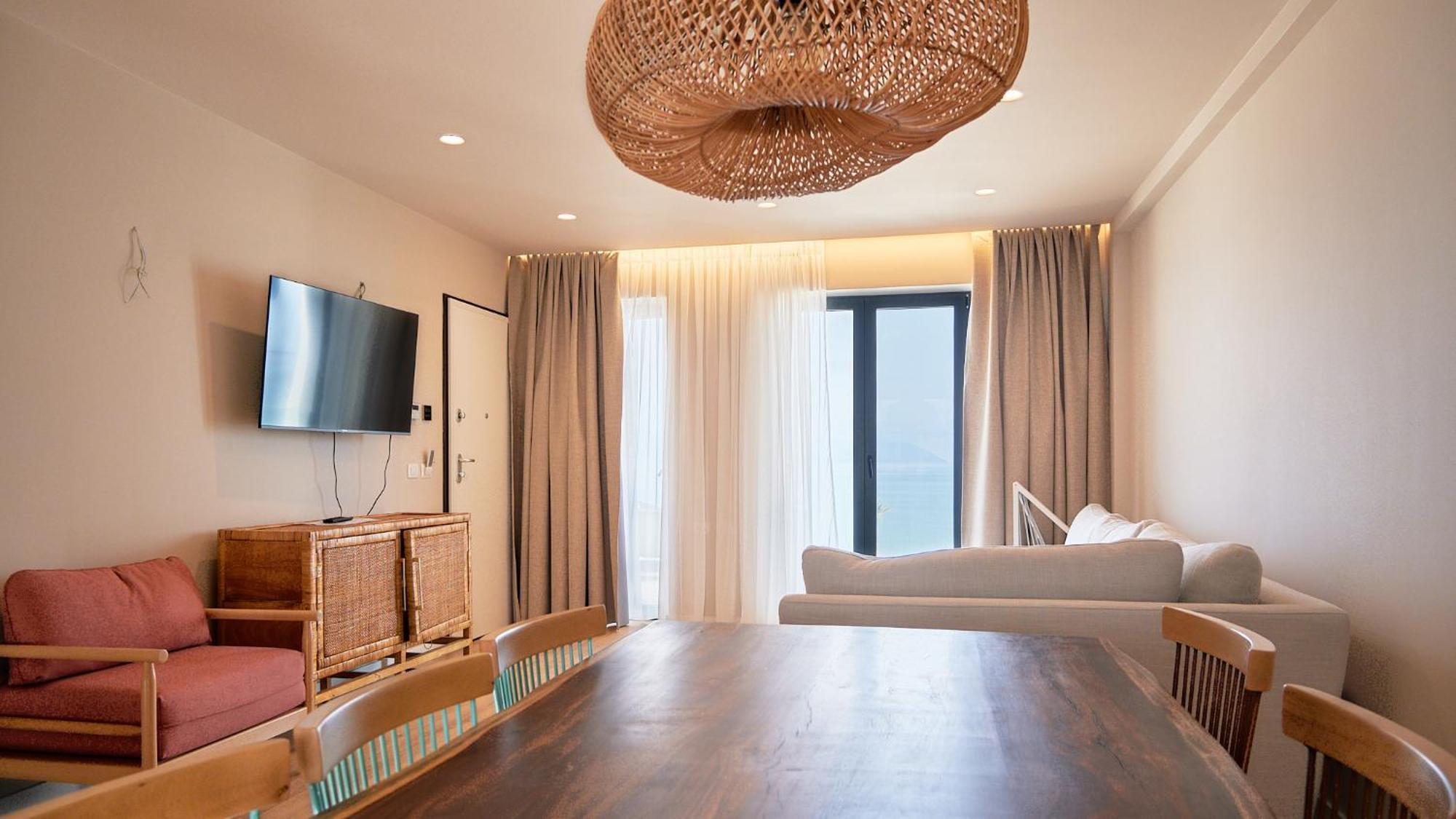 Azar Luxury Suites Vlorë Eksteriør billede